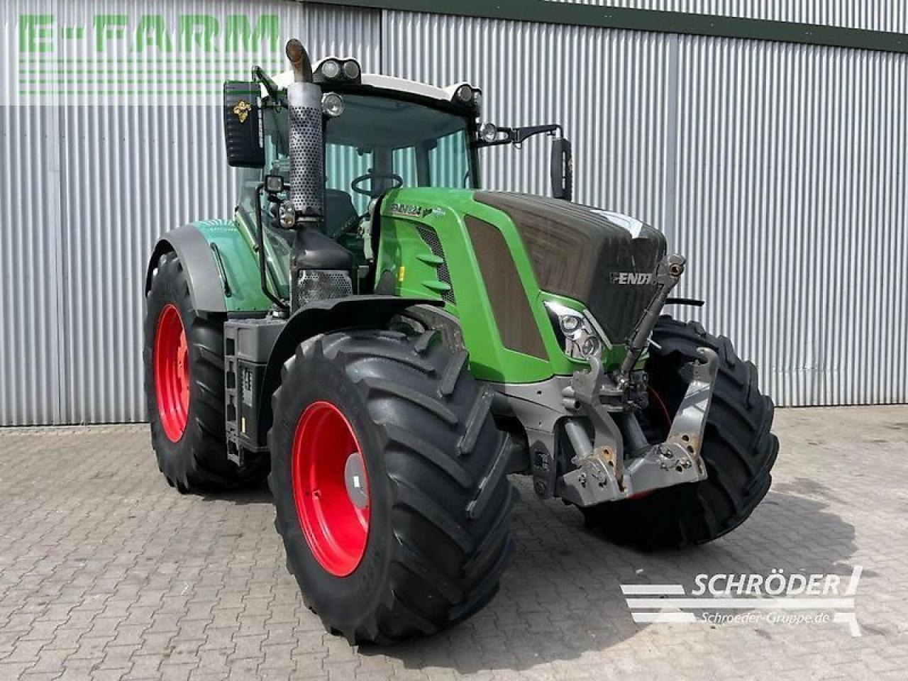 Fendt 824 vario s4 profi Profi - Tracteur agricole: photos 1 Fendt 824 vario s4 profi Profi - Tracteur agricole: photos 1