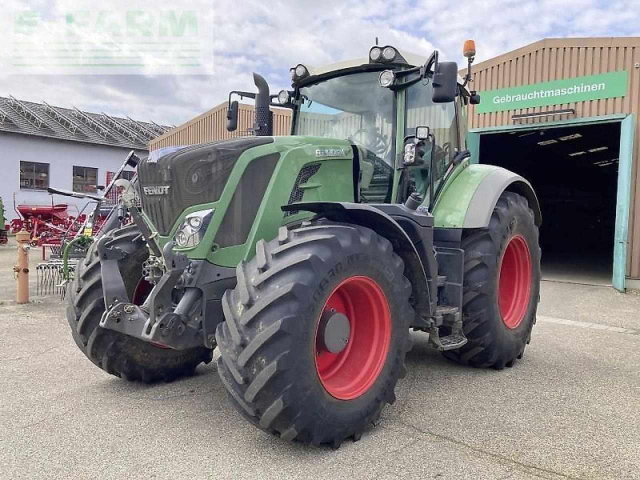 Fendt 824 vario s4 profi plus ProfiPlus - Tracteur agricole: photos 2 Fendt 824 vario s4 profi plus ProfiPlus - Tracteur agricole: photos 2