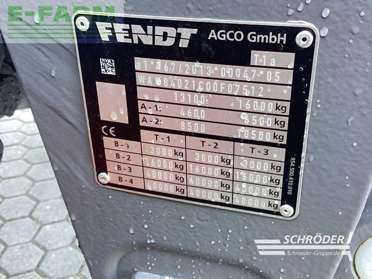 Fendt 824 vario s4 profi plus ProfiPlus - Tracteur agricole: photos 3 Fendt 824 vario s4 profi plus ProfiPlus - Tracteur agricole: photos 3