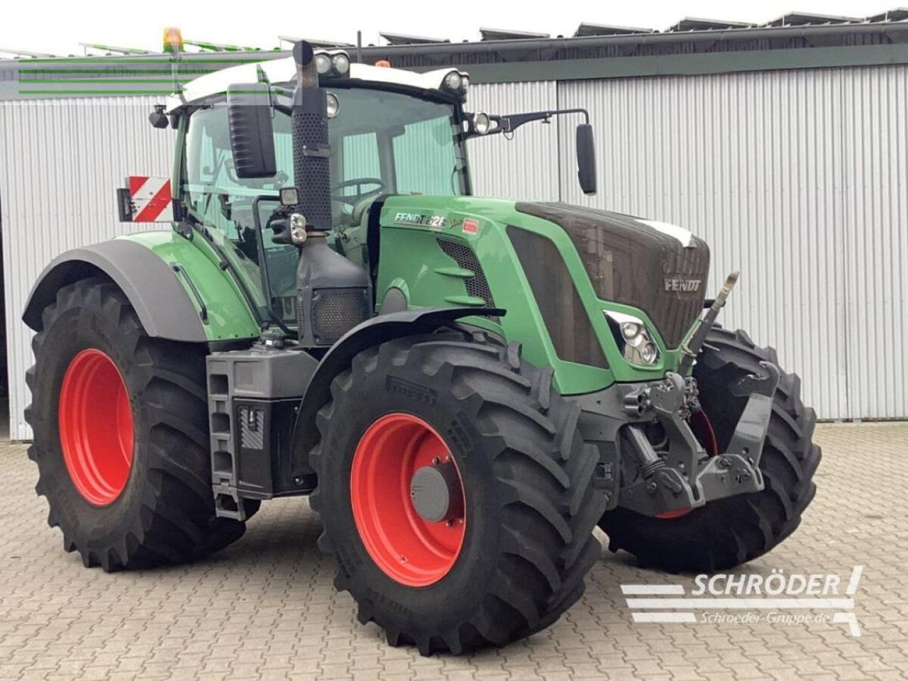 Fendt 828 s4 profi plus - Tracteur agricole: photos 2 Fendt 828 s4 profi plus - Tracteur agricole: photos 2