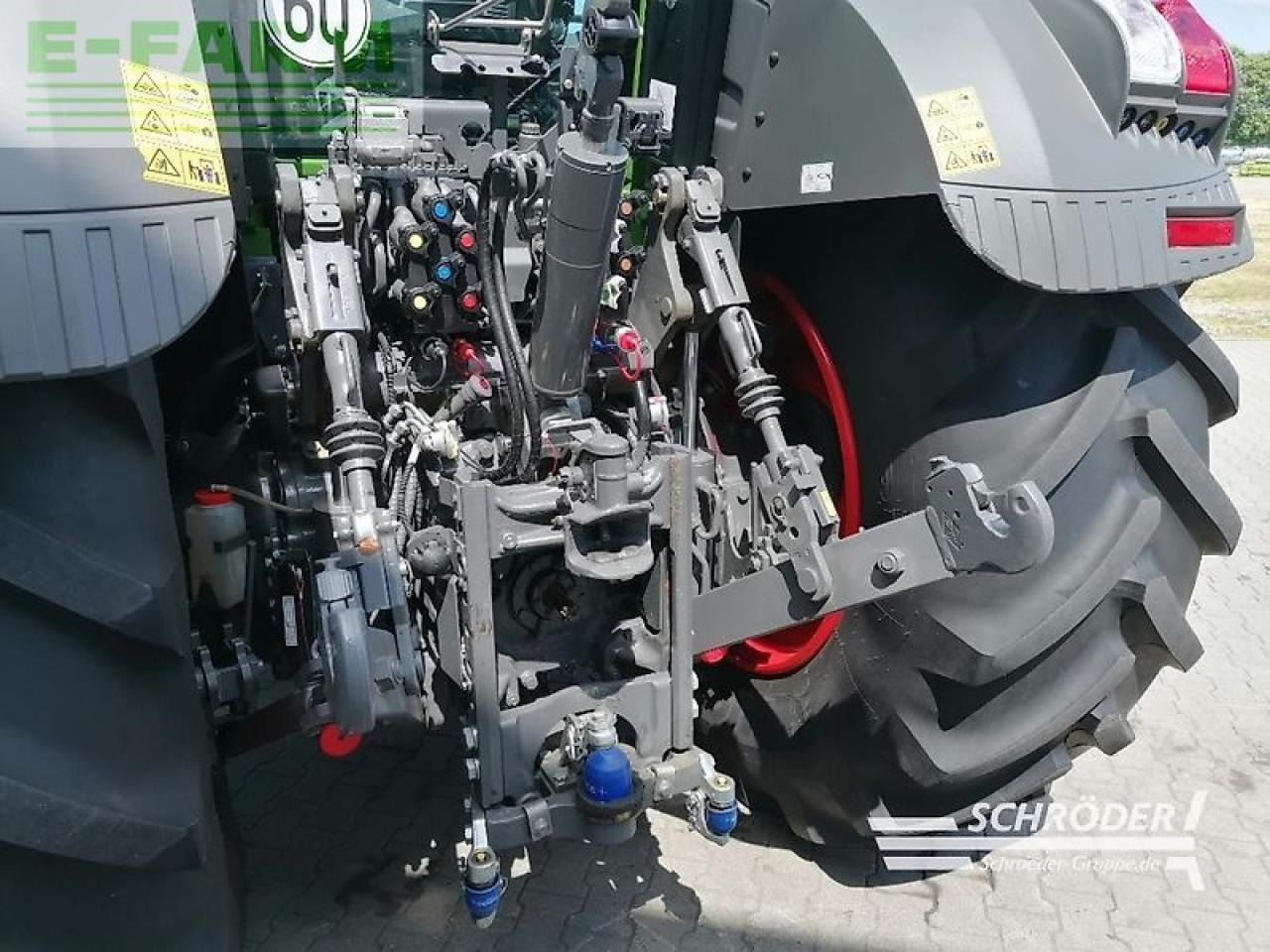 Fendt 828 s4 profi plus - Tracteur agricole: photos 4 Fendt 828 s4 profi plus - Tracteur agricole: photos 4