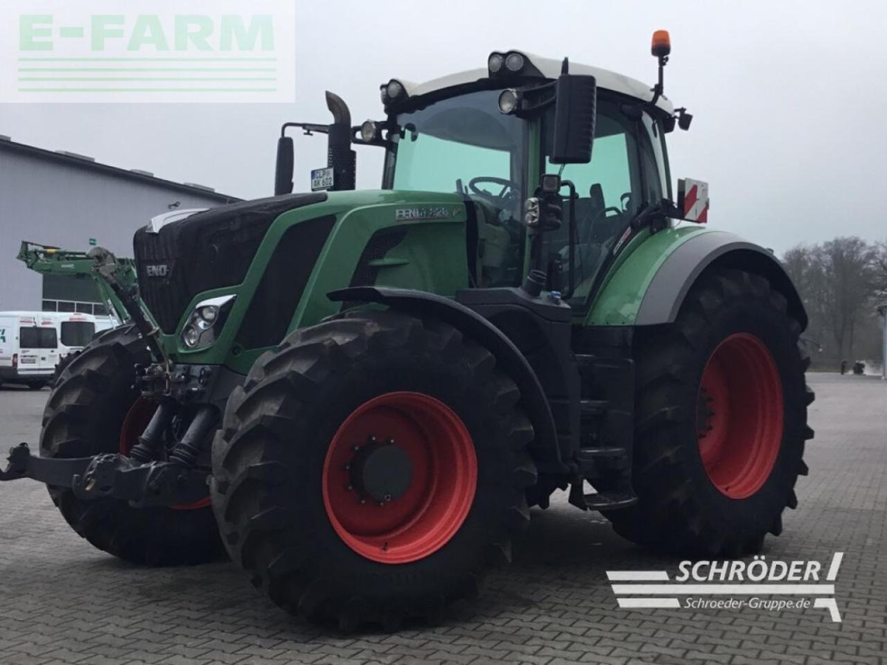 Fendt 828 s4 profi plus - Tracteur agricole: photos 3 Fendt 828 s4 profi plus - Tracteur agricole: photos 3