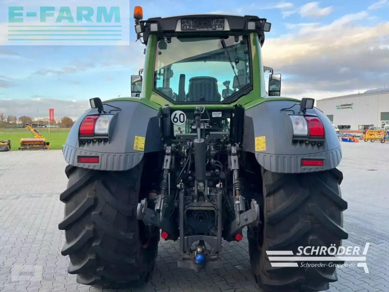 Fendt 828 vario s4 profi plus ProfiPlus - Tracteur agricole: photos 3 Fendt 828 vario s4 profi plus ProfiPlus - Tracteur agricole: photos 3