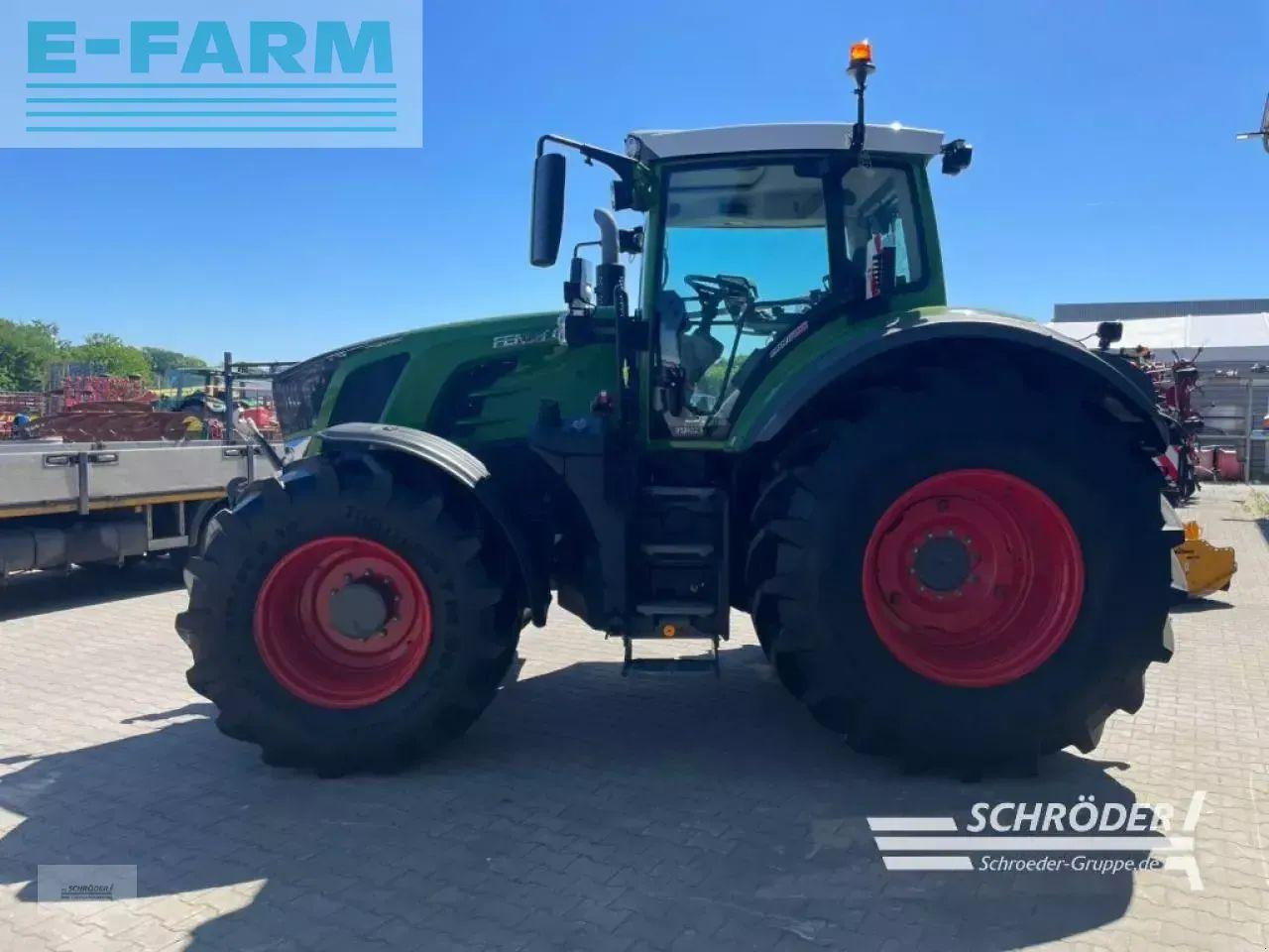 Fendt 828 vario s4 profi plus ProfiPlus - Tracteur agricole: photos 5 Fendt 828 vario s4 profi plus ProfiPlus - Tracteur agricole: photos 5