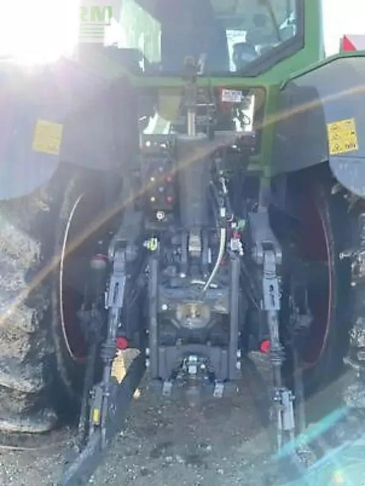 Fendt 828 vario s4 profi plus ProfiPlus - Tracteur agricole: photos 3 Fendt 828 vario s4 profi plus ProfiPlus - Tracteur agricole: photos 3