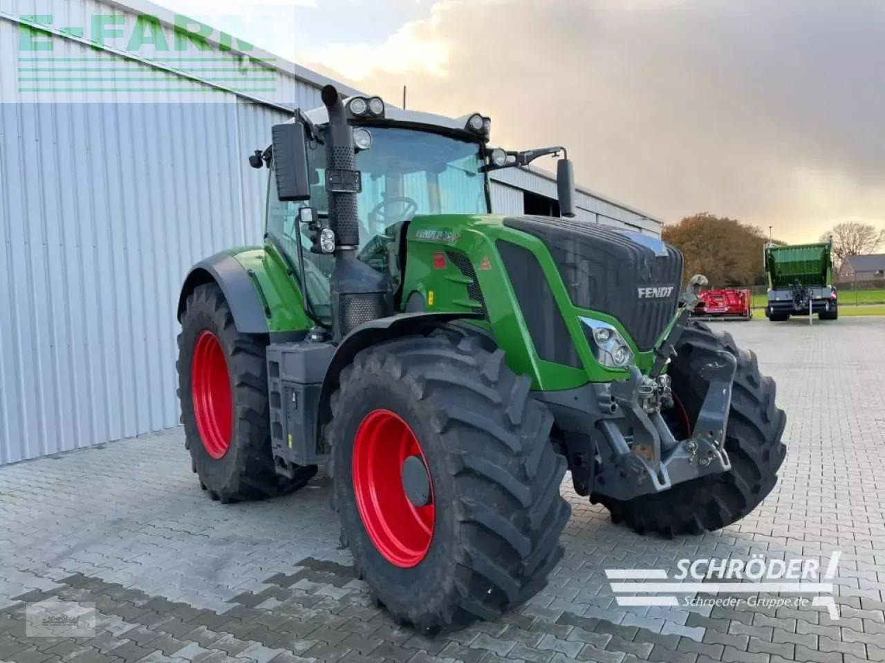 Fendt 828 vario s4 profi plus - Tracteur agricole: photos 1 Fendt 828 vario s4 profi plus - Tracteur agricole: photos 1
