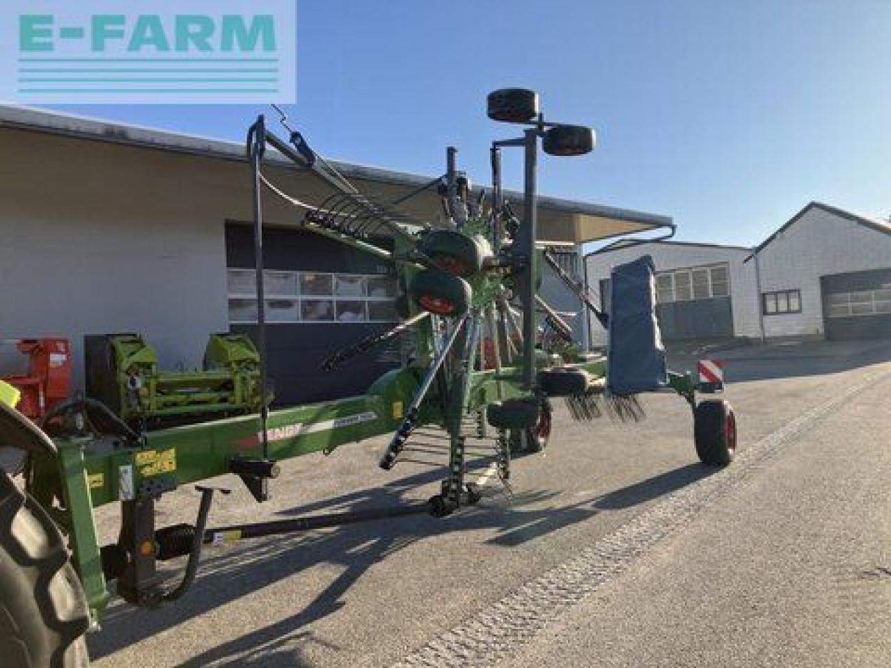 Fendt former 7850 - Faneuse: photos 1 Fendt former 7850 - Faneuse: photos 1