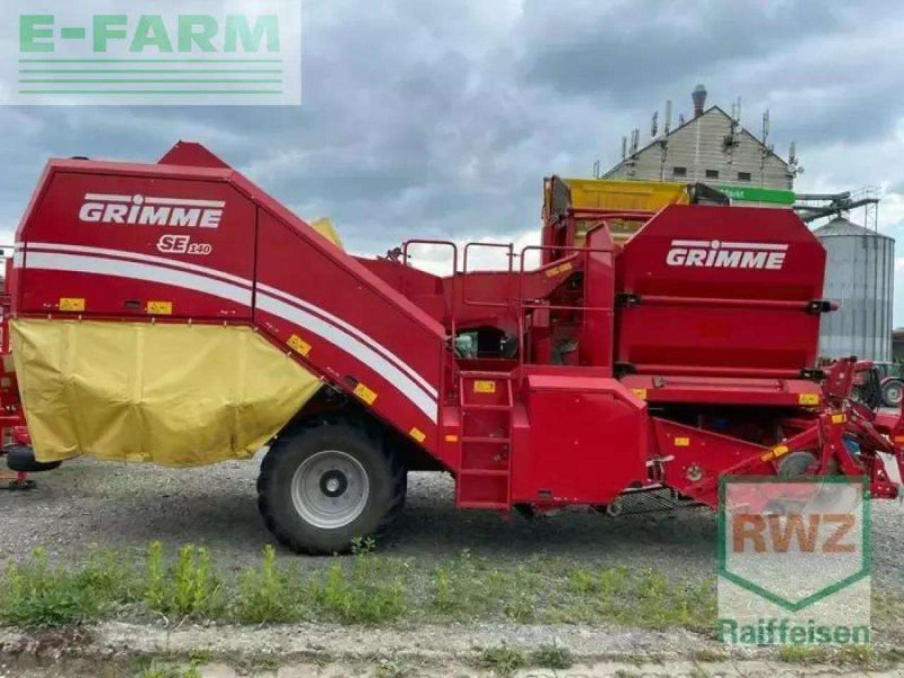 Grimme potato harvester - Arracheuse de pommes de terre: photos 1 Grimme potato harvester - Arracheuse de pommes de terre: photos 1