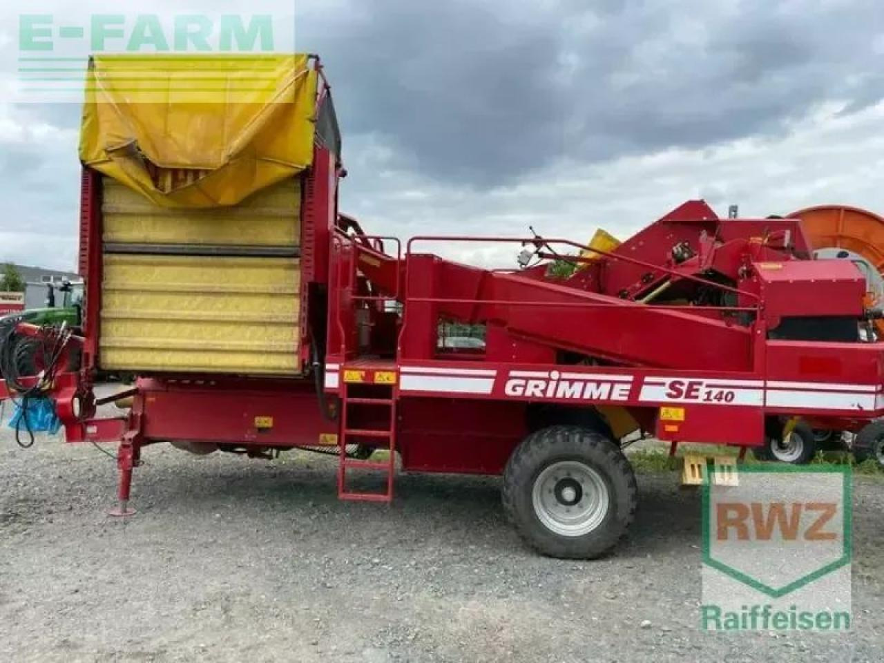 Grimme potato harvester - Arracheuse de pommes de terre: photos 5 Grimme potato harvester - Arracheuse de pommes de terre: photos 5