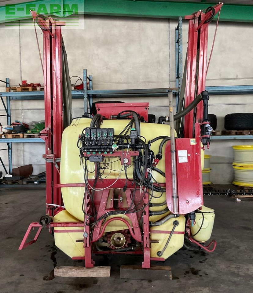 Hardi Master 1200 Twin Stream - Pulvérisateur traîné: photos 3 Hardi Master 1200 Twin Stream - Pulvérisateur traîné: photos 3