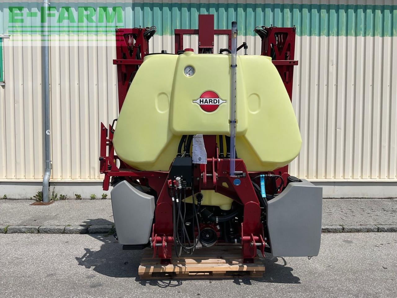 Hardi Mega 1200 - Pulvérisateur traîné: photos 3 Hardi Mega 1200 - Pulvérisateur traîné: photos 3