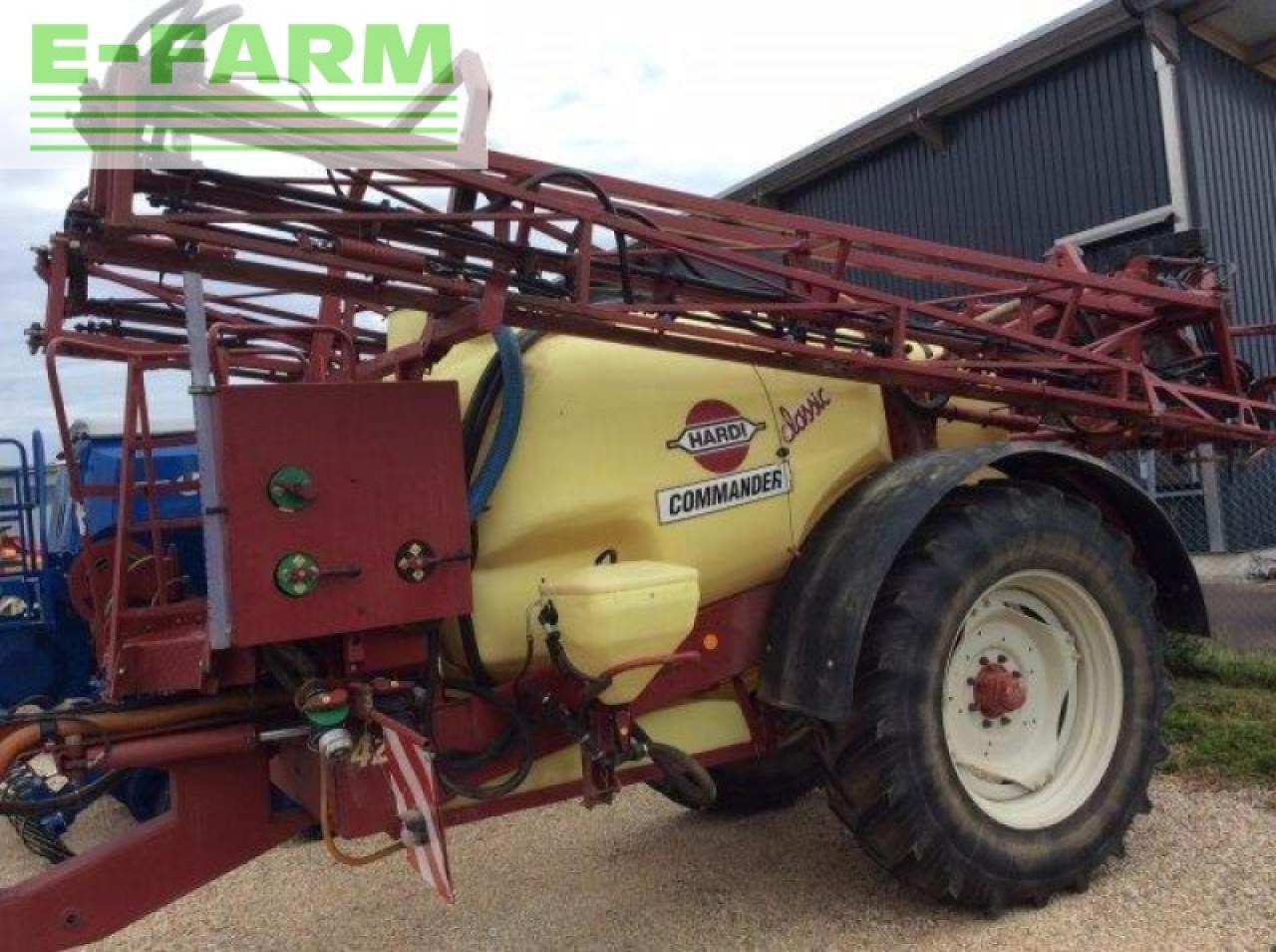 Hardi commander classic 4200 - Pulvérisateur traîné: photos 1 Hardi commander classic 4200 - Pulvérisateur traîné: photos 1