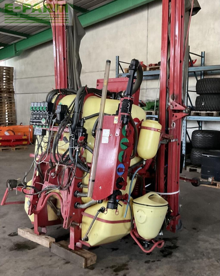 Hardi master 1200 twin stream - Pulvérisateur traîné: photos 1 Hardi master 1200 twin stream - Pulvérisateur traîné: photos 1