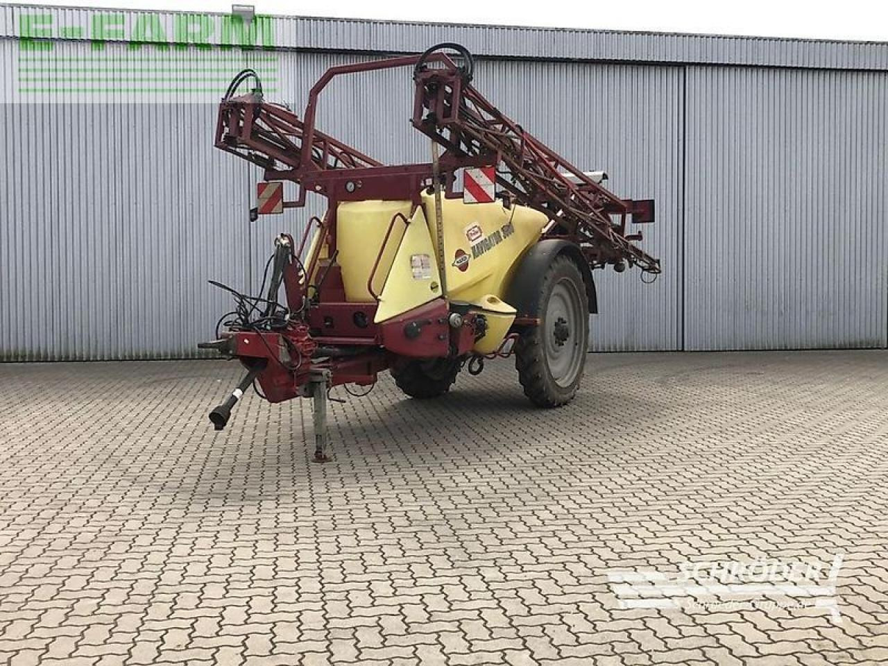 Hardi navigator 3000 - Pulvérisateur traîné: photos 1 Hardi navigator 3000 - Pulvérisateur traîné: photos 1