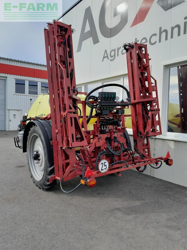 Hardi ranger 2500 - Pulvérisateur traîné: photos 4 Hardi ranger 2500 - Pulvérisateur traîné: photos 4