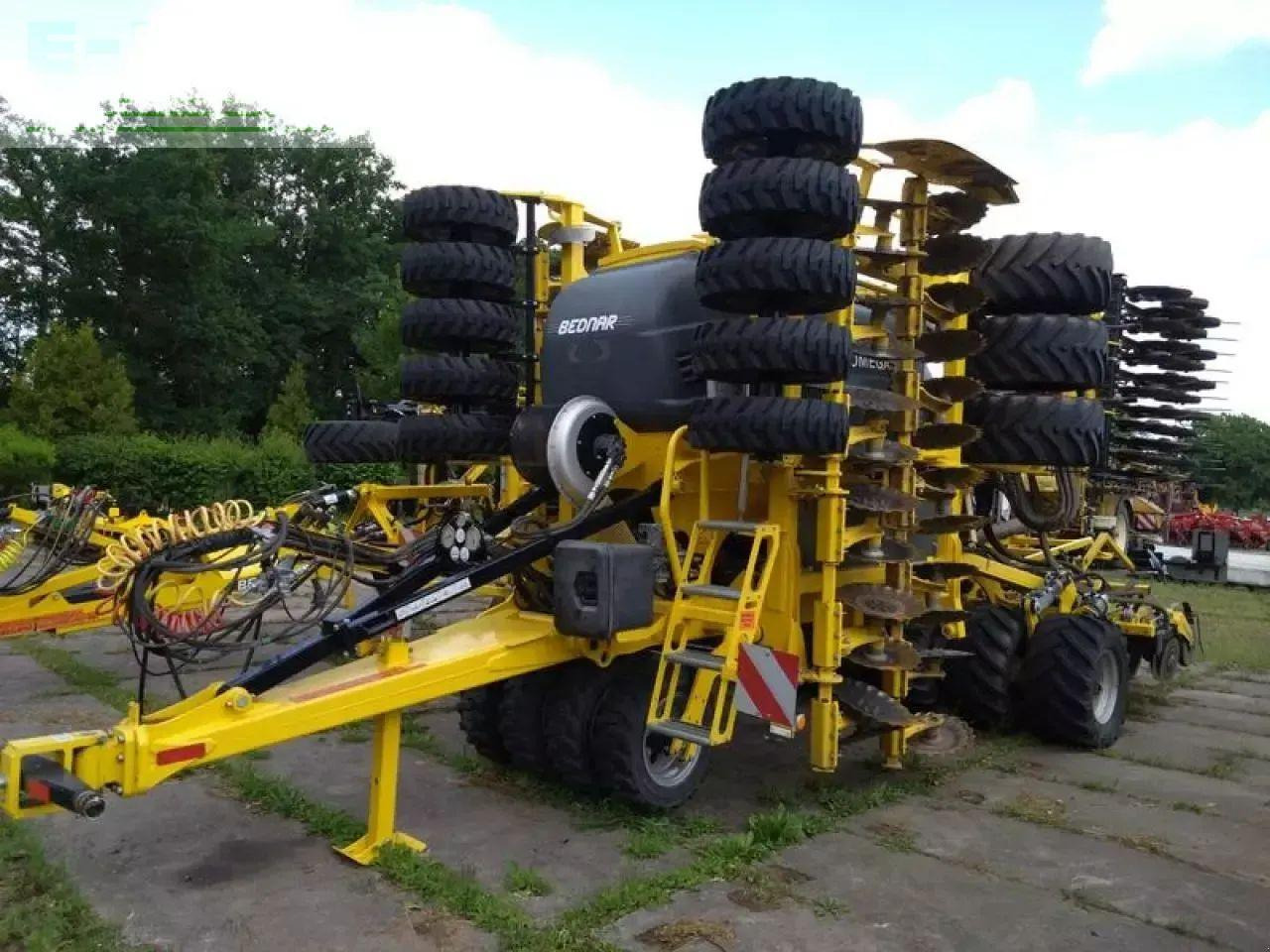 Horsch bednar omega 6000 - Semoir: photos 2 Horsch bednar omega 6000 - Semoir: photos 2