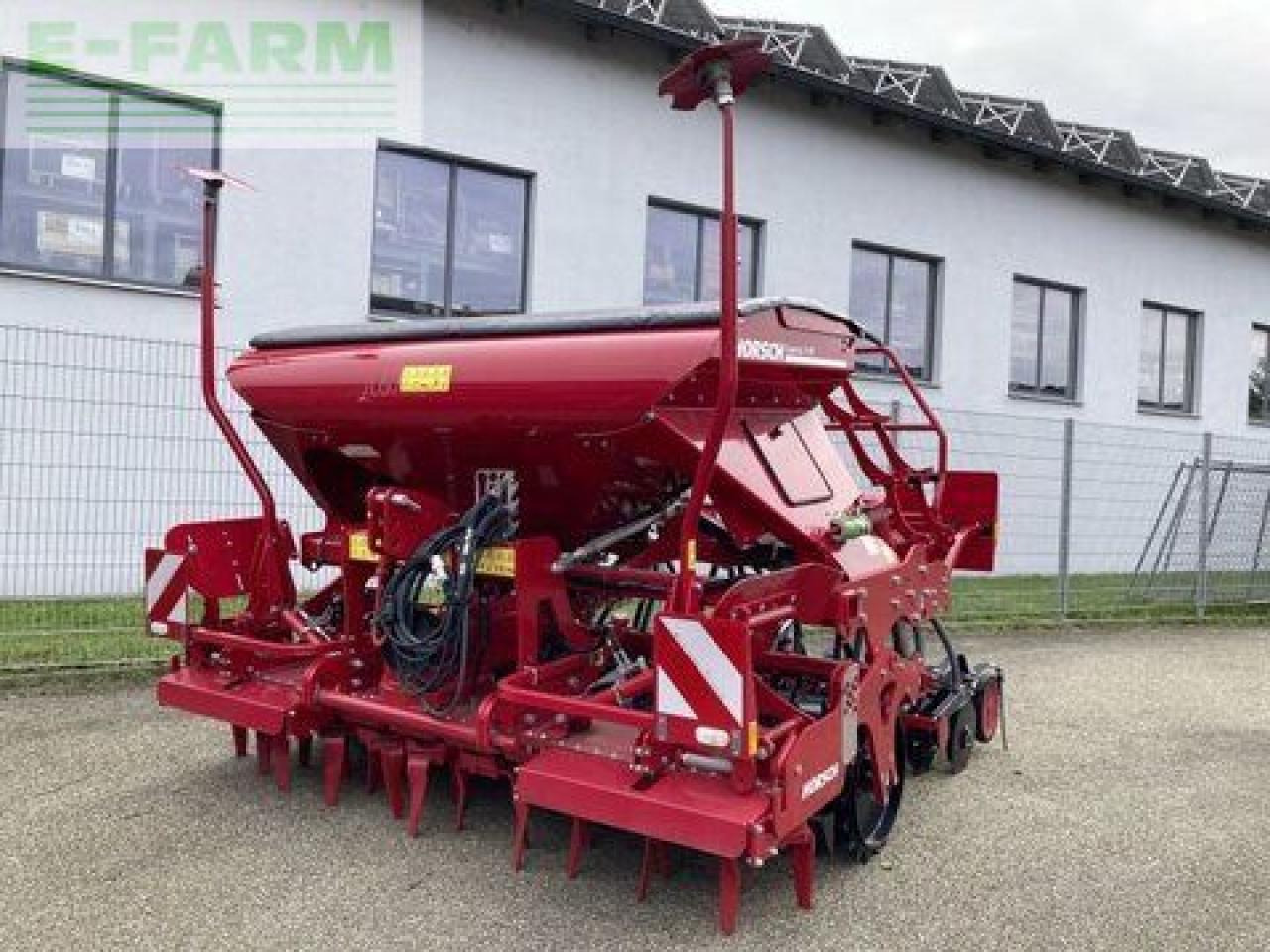 Horsch express 3 kr - Semoir: photos 1 Horsch express 3 kr - Semoir: photos 1