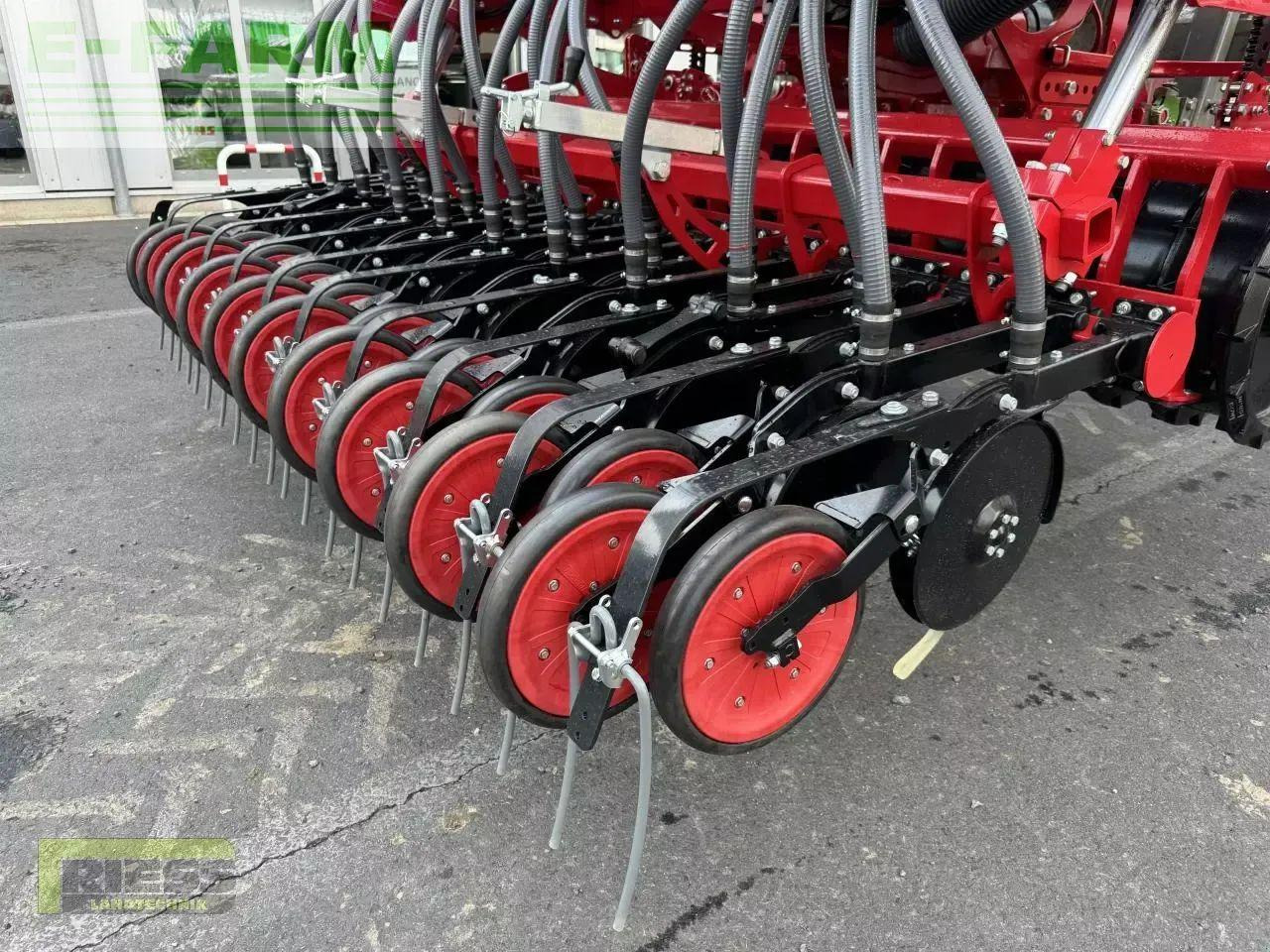 Horsch express 3 kr - Combiné de semis: photos 5 Horsch express 3 kr - Combiné de semis: photos 5