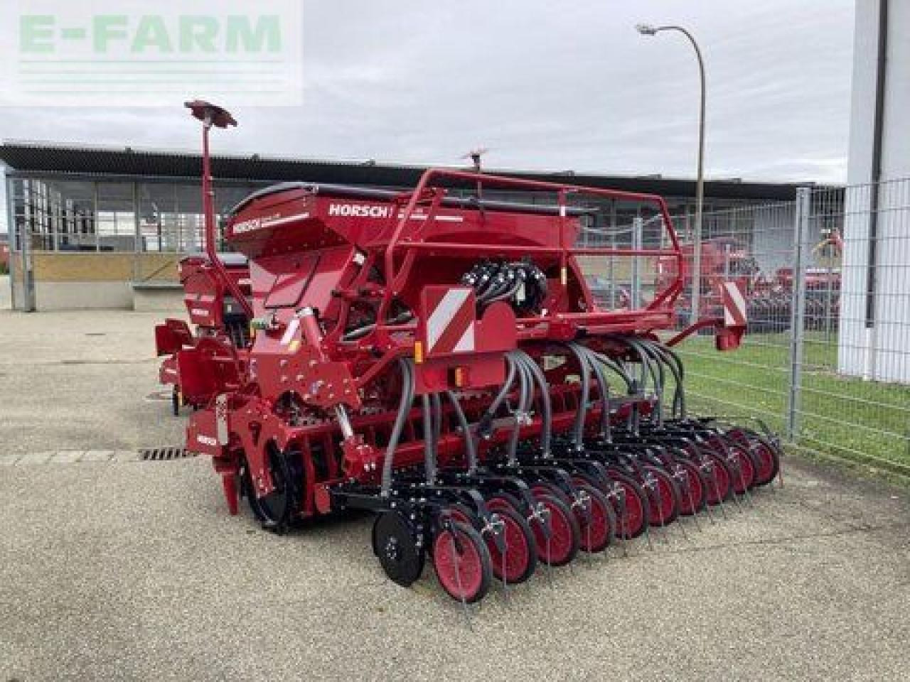 Horsch express 3 kr - Semoir: photos 2 Horsch express 3 kr - Semoir: photos 2