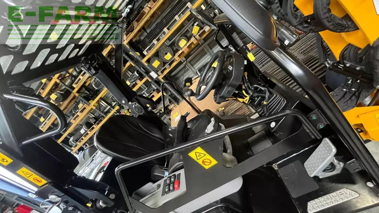 Mini pelle JCB 403 agri smart power: photos 6 Mini pelle JCB 403 agri smart power: photos 6