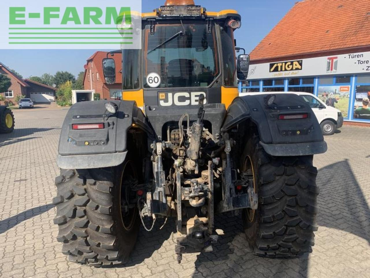 JCB 4220 fasttrac mit jd-autotrac vorbereitung + stoll konsolen - Tracteur agricole: photos 5 JCB 4220 fasttrac mit jd-autotrac vorbereitung + stoll konsolen - Tracteur agricole: photos 5