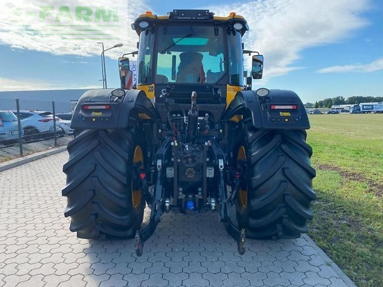 JCB 4220 icon - Tracteur agricole: photos 5 JCB 4220 icon - Tracteur agricole: photos 5