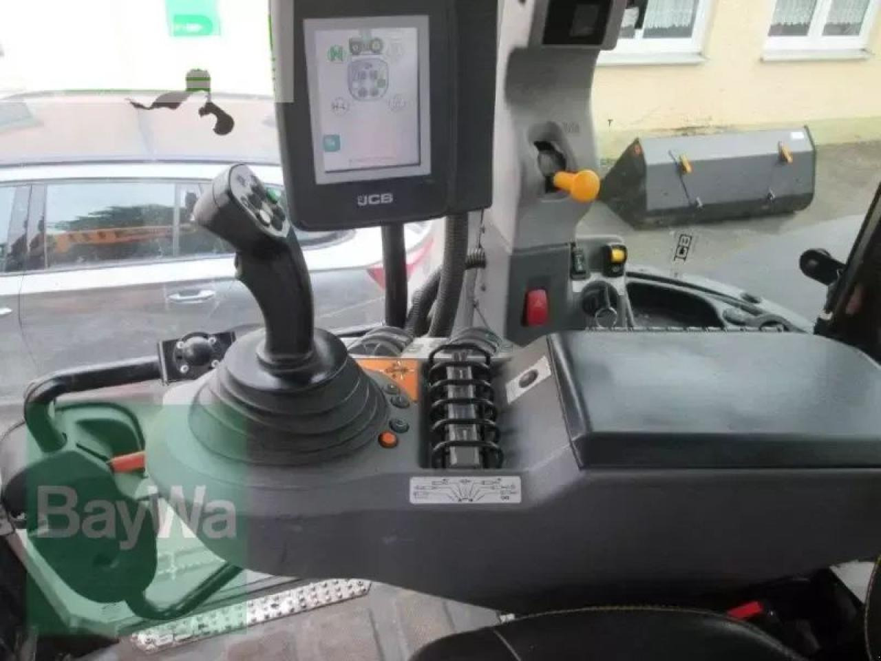 Tracteur agricole JCB jcb 8330: photos 12