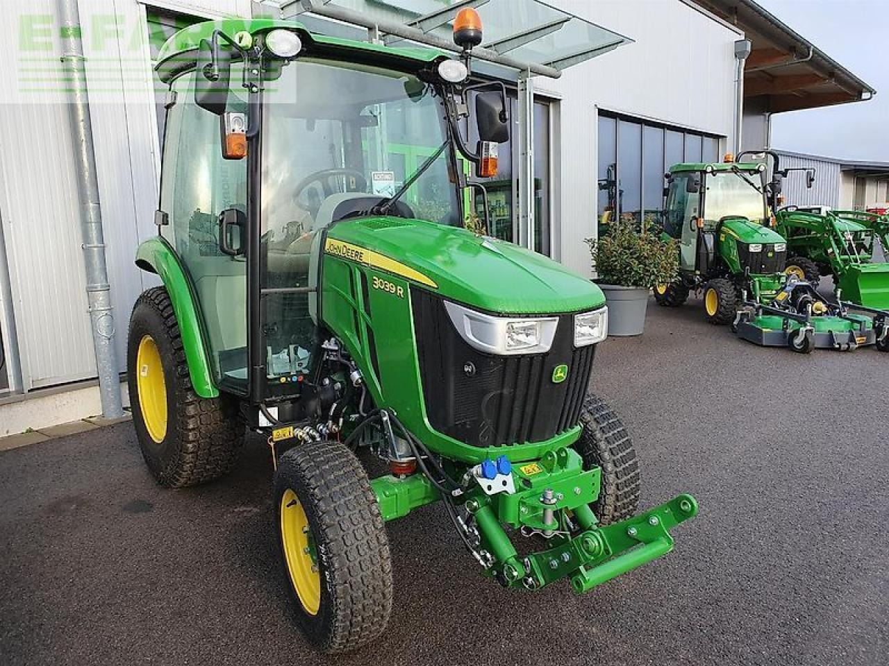 John Deere 3039r neumaschine - Tracteur agricole: photos 3 John Deere 3039r neumaschine - Tracteur agricole: photos 3