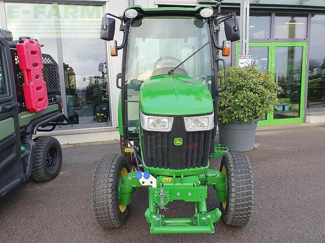 John Deere 3039r neumaschine - Tracteur agricole: photos 2 John Deere 3039r neumaschine - Tracteur agricole: photos 2