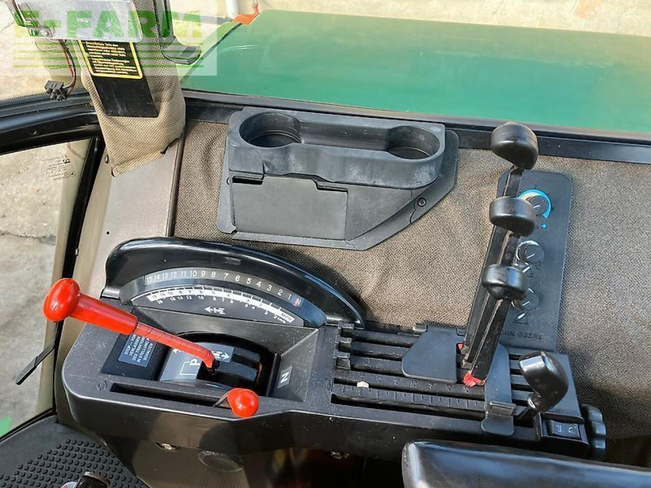 Tracteur agricole John Deere 4955: photos 29 Tracteur agricole John Deere 4955: photos 29