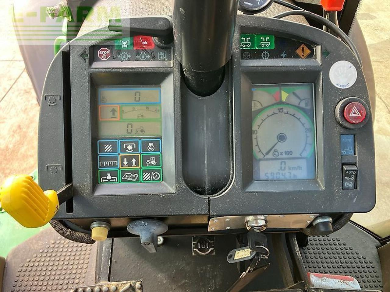 Tracteur agricole John Deere 4955: photos 30 Tracteur agricole John Deere 4955: photos 30