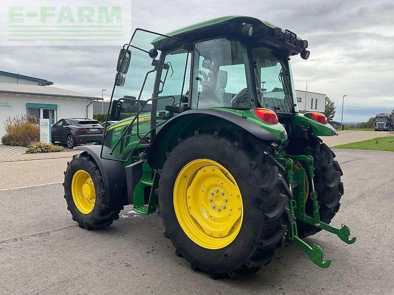 John Deere 5075 m - Tracteur agricole: photos 5 John Deere 5075 m - Tracteur agricole: photos 5