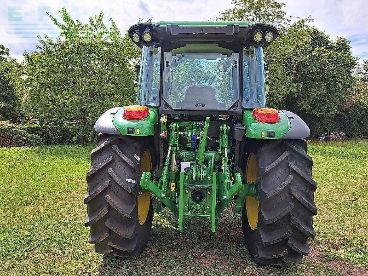 John Deere 5100m - Tracteur agricole: photos 4 John Deere 5100m - Tracteur agricole: photos 4