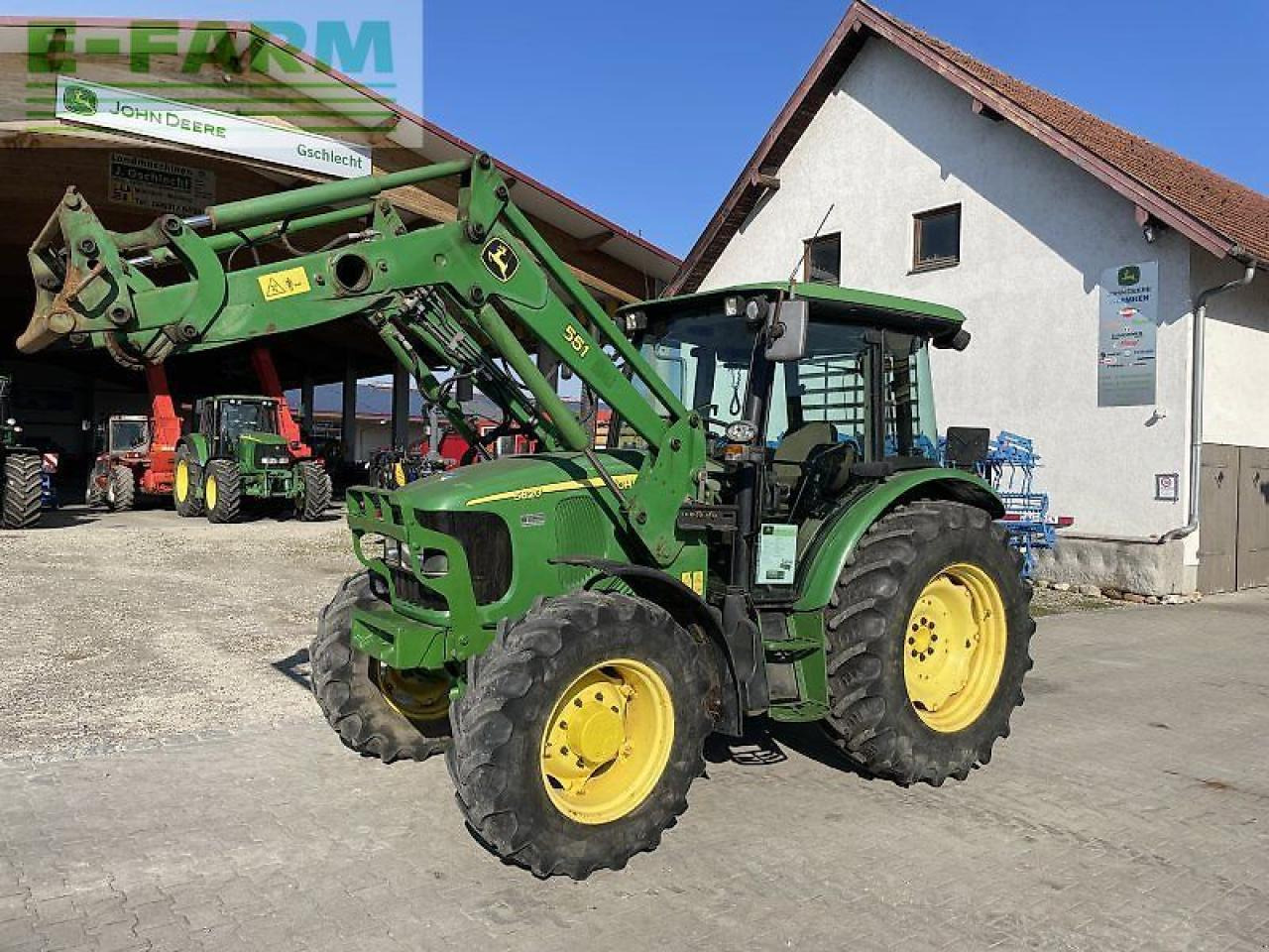 John Deere 5620 fl premium - Tracteur agricole: photos 2 John Deere 5620 fl premium - Tracteur agricole: photos 2