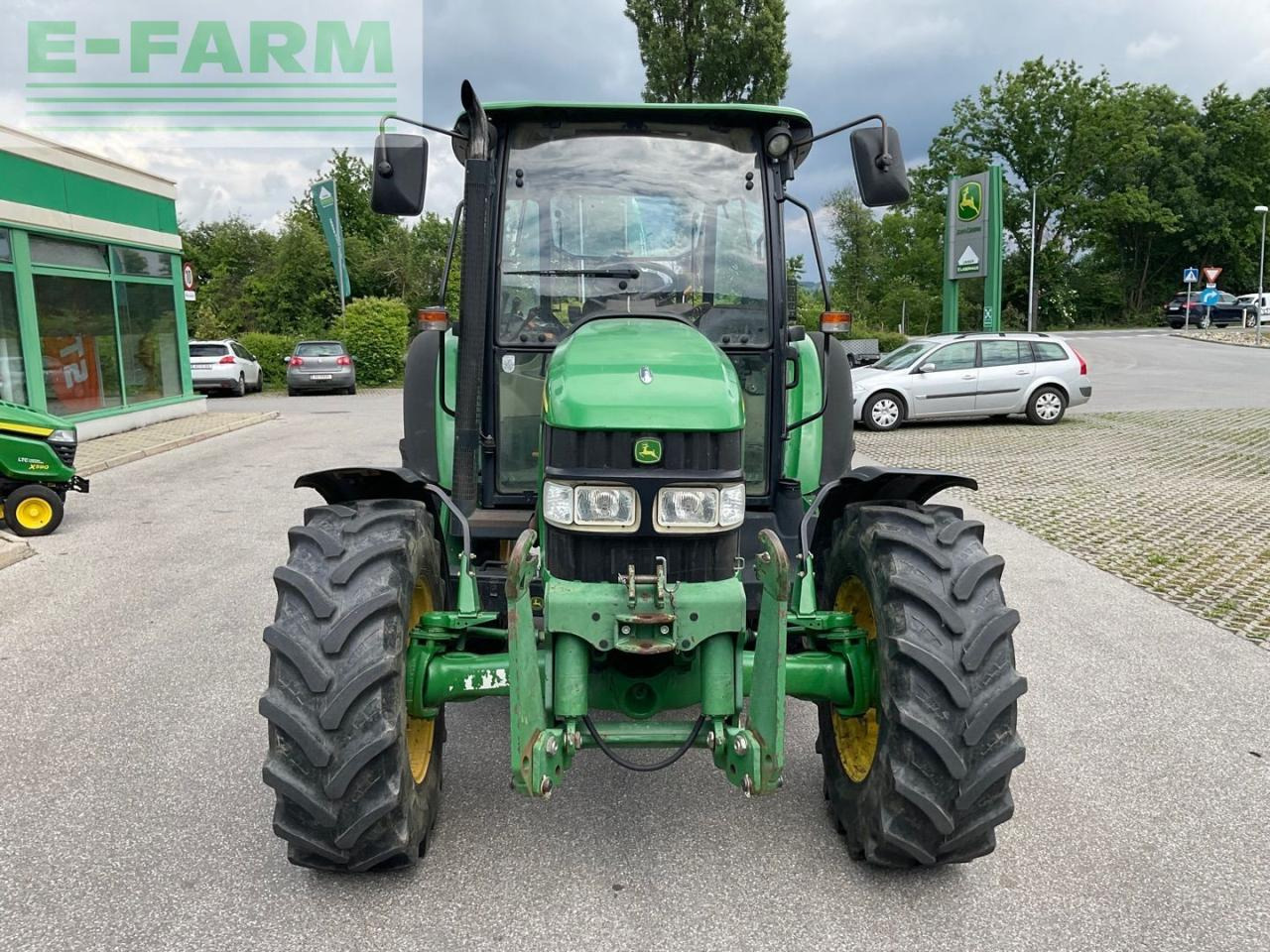 John Deere 5820 - Tracteur agricole: photos 3 John Deere 5820 - Tracteur agricole: photos 3