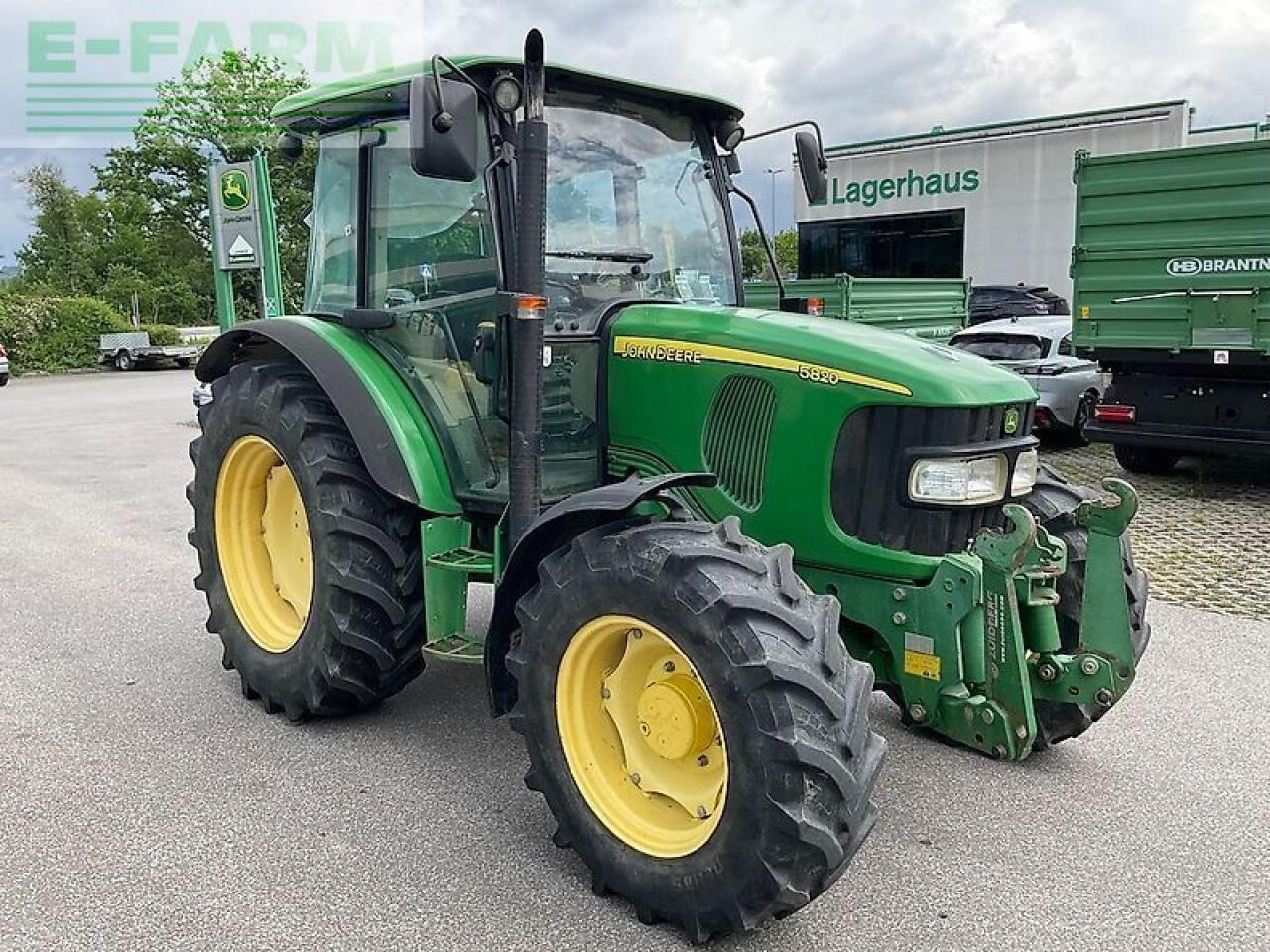 John Deere 5820 - Tracteur agricole: photos 2 John Deere 5820 - Tracteur agricole: photos 2