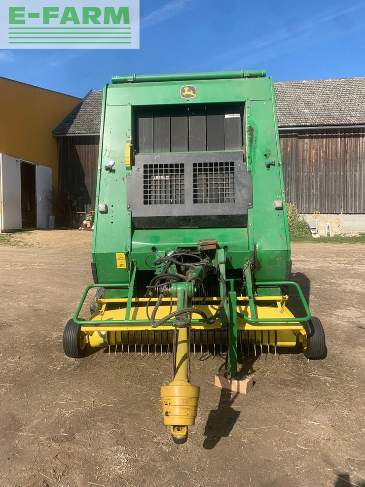 John Deere 592C - Presse à balles cubiques: photos 3 John Deere 592C - Presse à balles cubiques: photos 3