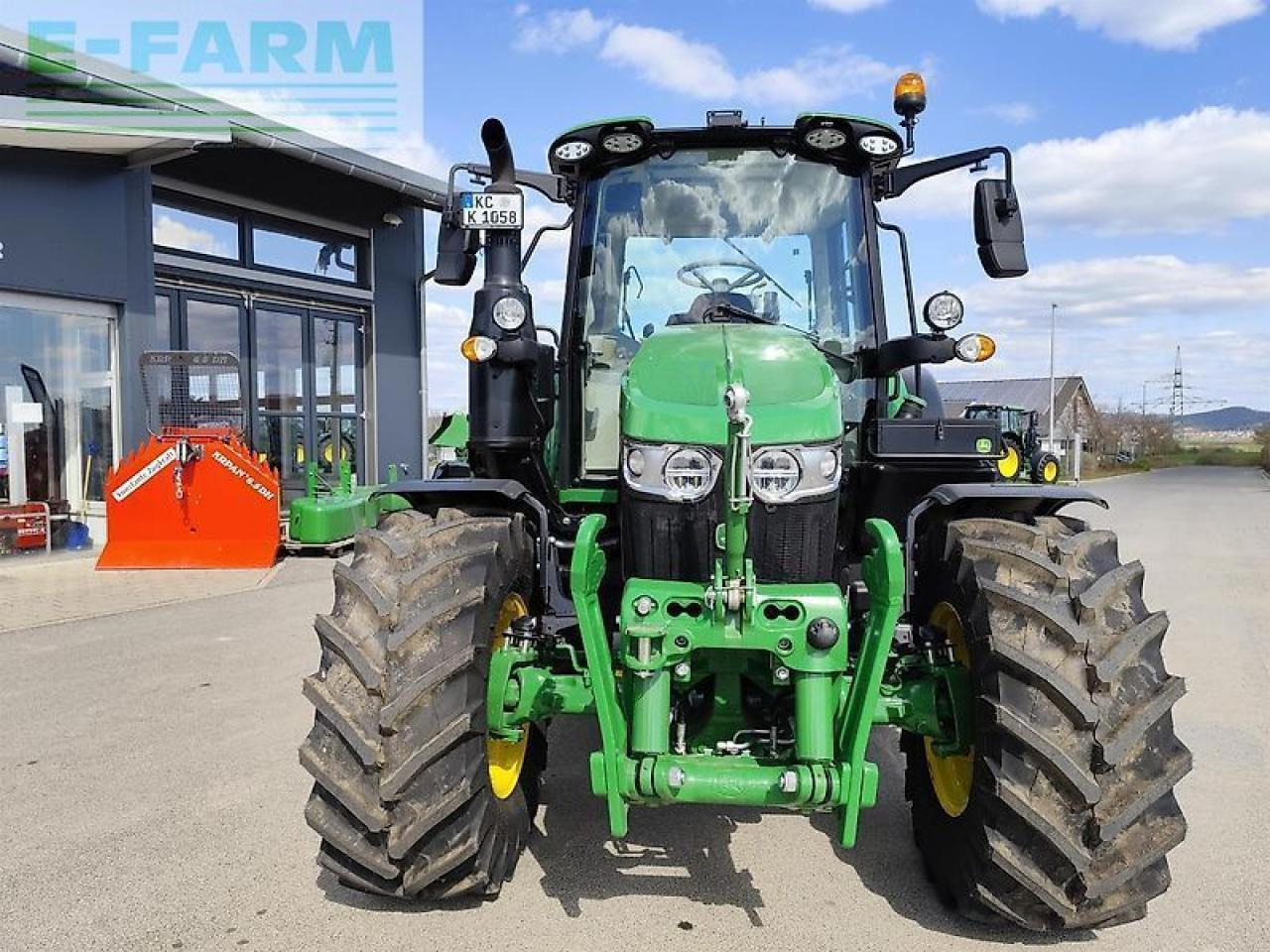 John Deere 6100m - Tracteur agricole: photos 2 John Deere 6100m - Tracteur agricole: photos 2