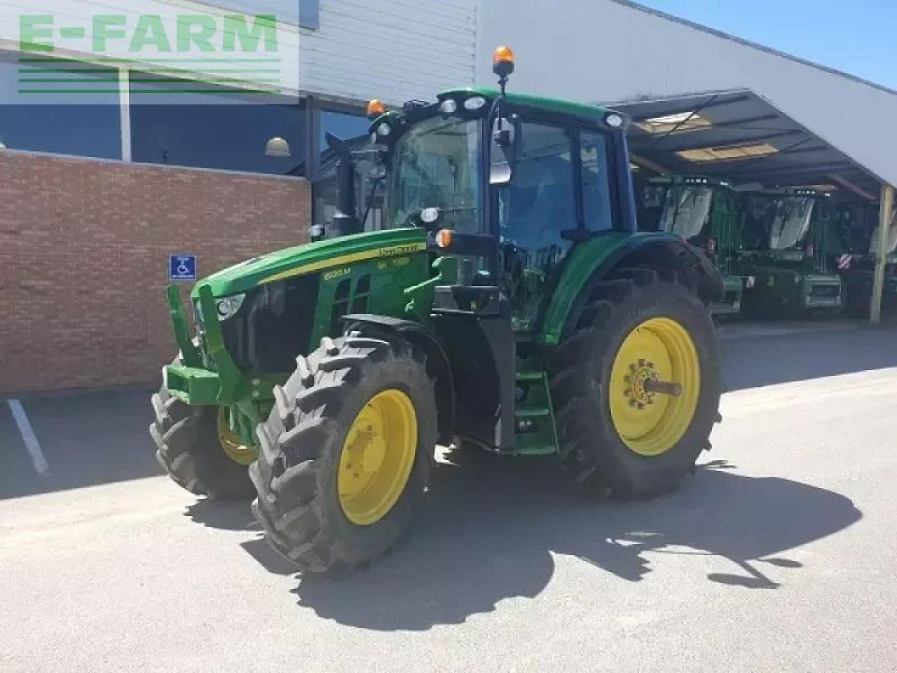 John Deere 6120m - Tracteur agricole: photos 1 John Deere 6120m - Tracteur agricole: photos 1