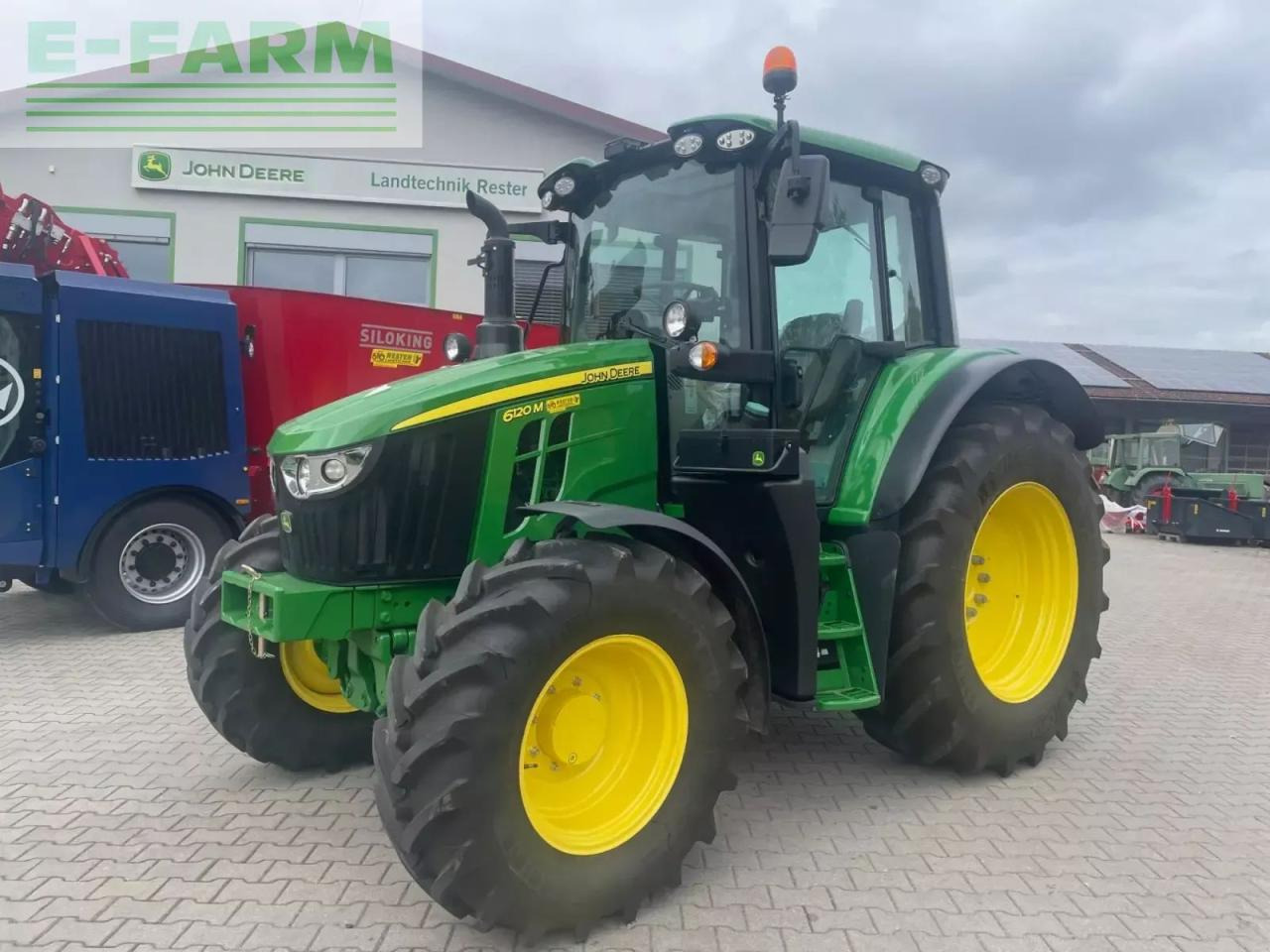 John Deere 6120m - Tracteur agricole: photos 1 John Deere 6120m - Tracteur agricole: photos 1
