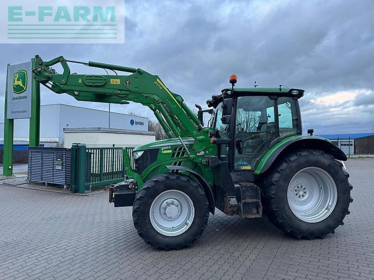John Deere 6120r - Tracteur agricole: photos 4 John Deere 6120r - Tracteur agricole: photos 4