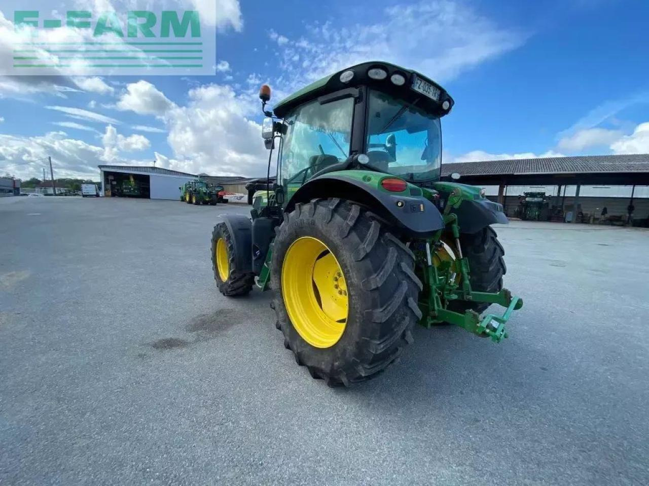 John Deere 6120r - Tracteur agricole: photos 3 John Deere 6120r - Tracteur agricole: photos 3