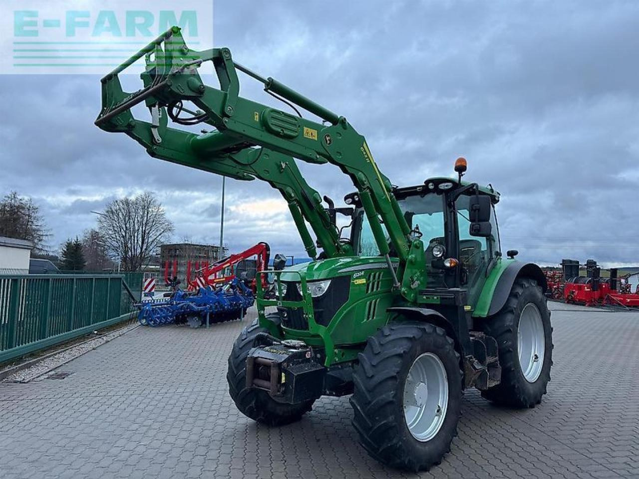 John Deere 6120r - Tracteur agricole: photos 3 John Deere 6120r - Tracteur agricole: photos 3