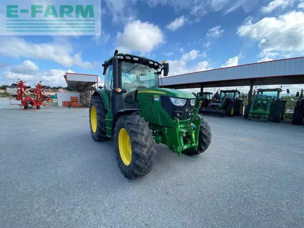 John Deere 6120r - Tracteur agricole: photos 1 John Deere 6120r - Tracteur agricole: photos 1