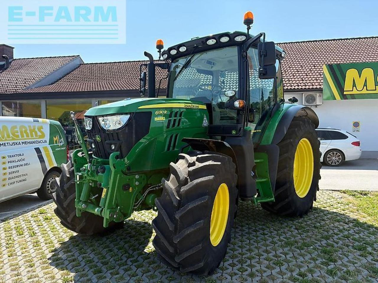 John Deere 6130r - Tracteur agricole: photos 1 John Deere 6130r - Tracteur agricole: photos 1