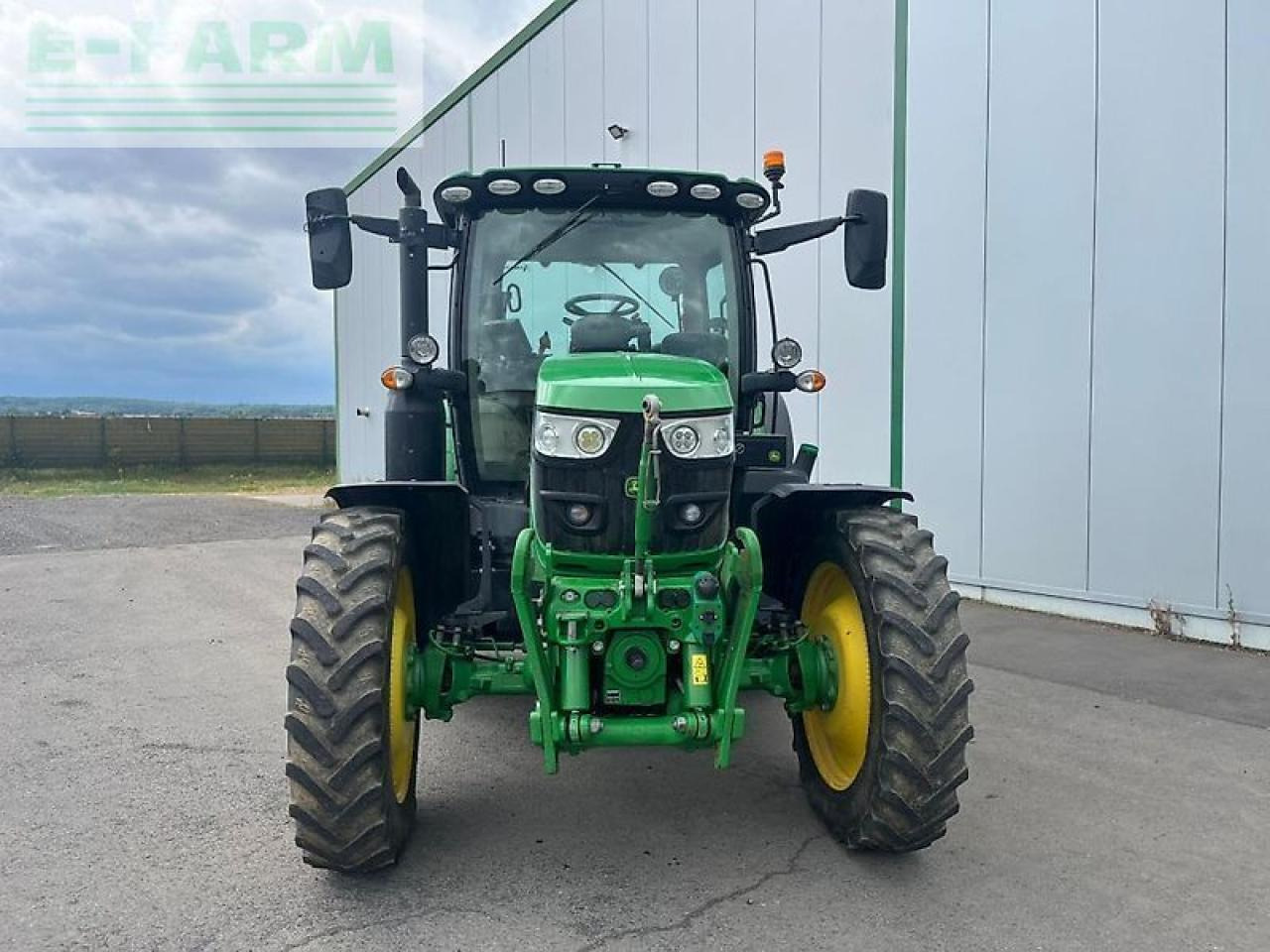 John Deere 6130r - Tracteur agricole: photos 3 John Deere 6130r - Tracteur agricole: photos 3