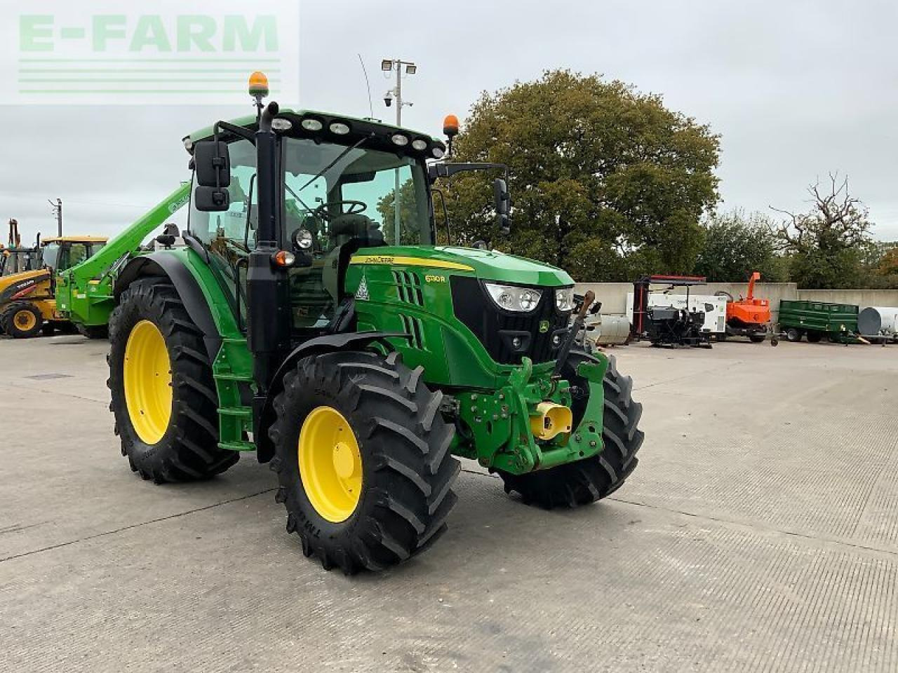 John Deere 6130r tractor (st24699) - Tracteur agricole: photos 2 John Deere 6130r tractor (st24699) - Tracteur agricole: photos 2