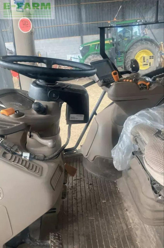 Tracteur agricole John Deere 6145r: photos 7 Tracteur agricole John Deere 6145r: photos 7