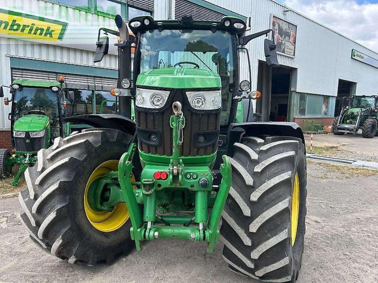 John Deere 6150r - Tracteur agricole: photos 2 John Deere 6150r - Tracteur agricole: photos 2
