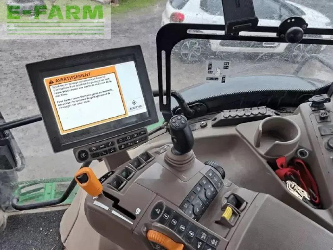 Tracteur agricole John Deere 6155r: photos 6 Tracteur agricole John Deere 6155r: photos 6